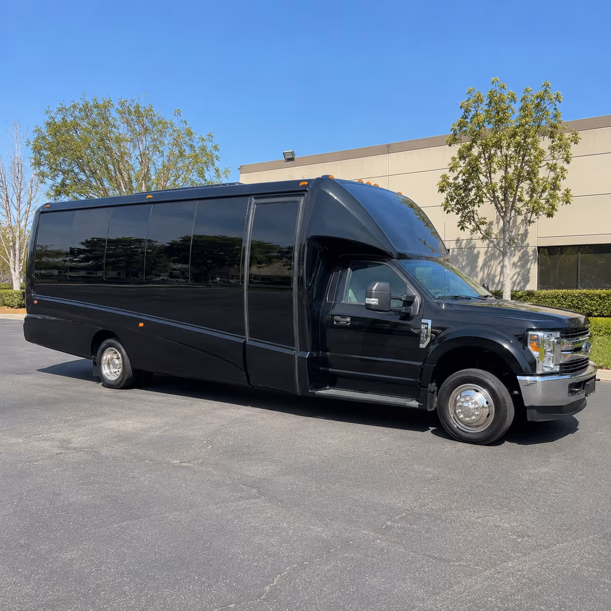 Oxnard Birthday, Sweet 16, & Quinceañera Transportation party bus exterior
